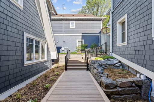 5325 Edsall Road, Mound, MN 55364
