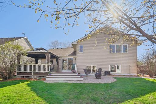 63-web-or-mls-Harbor Dr-S2204-063.jpg