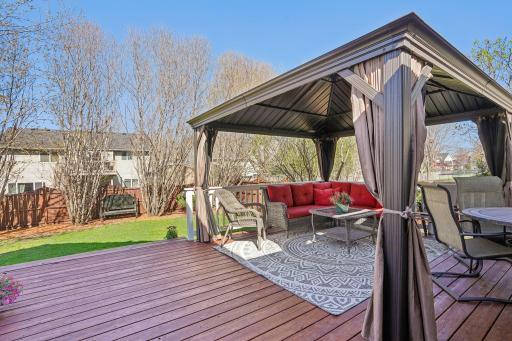 58-web-or-mls-Harbor Dr-S2204-058.jpg