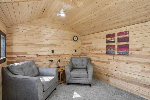 51-web-or-mls-Harbor Dr-S2204-051.jpg