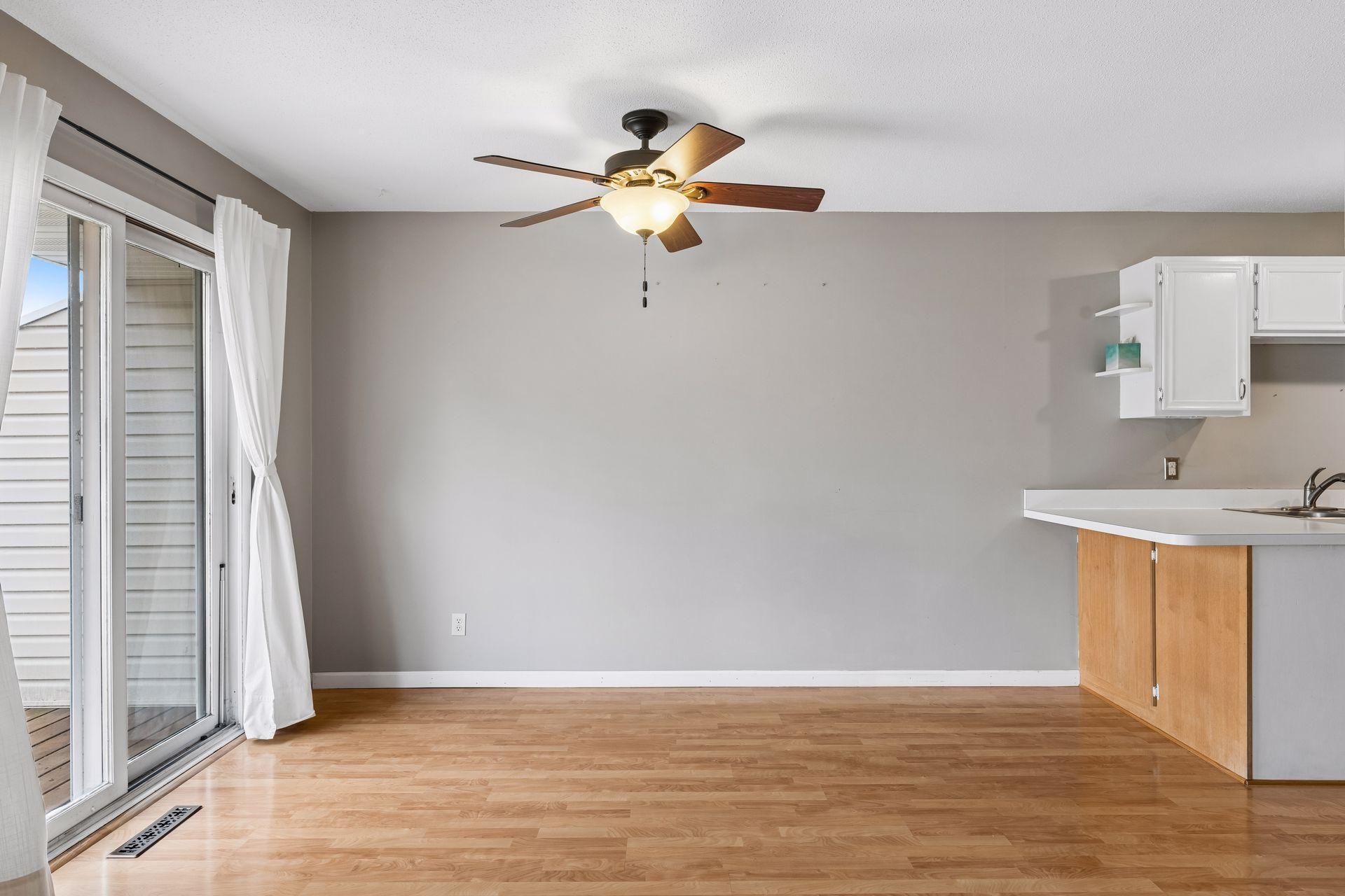 11935 71st Place North - Spacecrafting - 0010.jpg