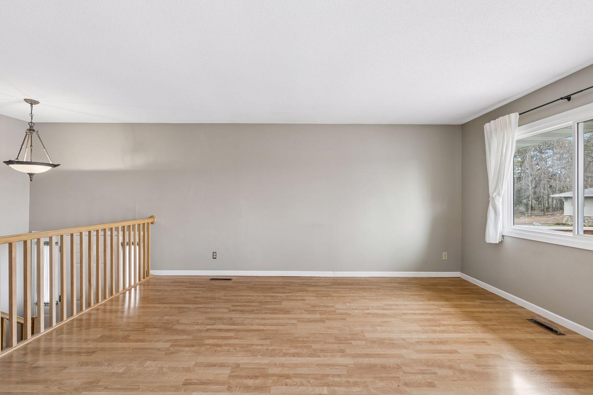 11935 71st Place North - Spacecrafting - 0008.jpg