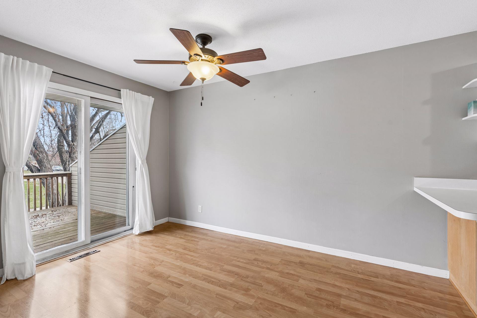 11935 71st Place North - Spacecrafting - 0011.jpg