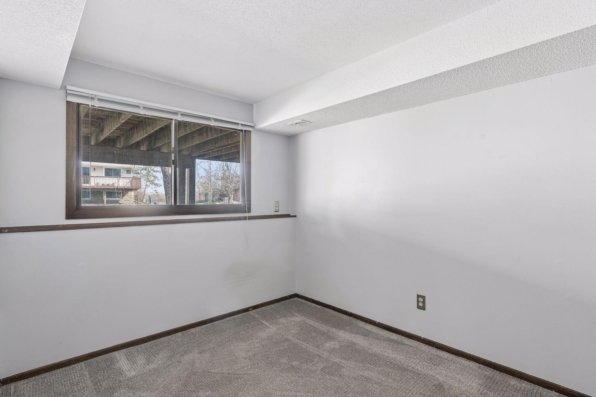 11935 71st Place North - Spacecrafting - 0032.jpg