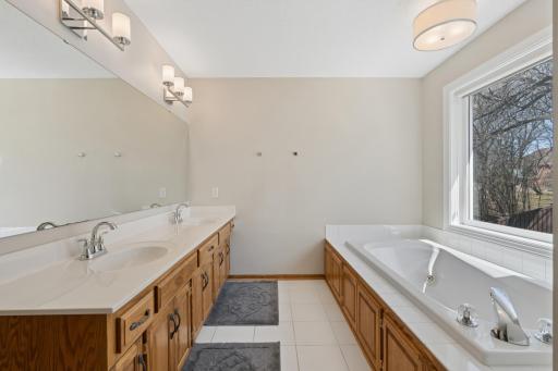 4778 Slater Road, Saint Paul, MN 55122