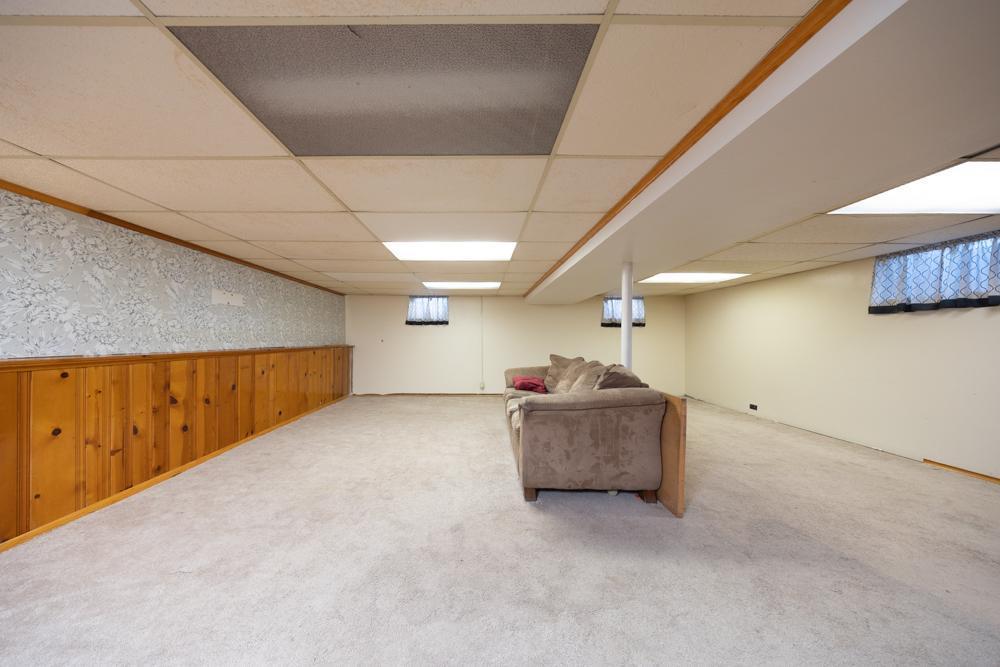 Endless options with the sprawling family room