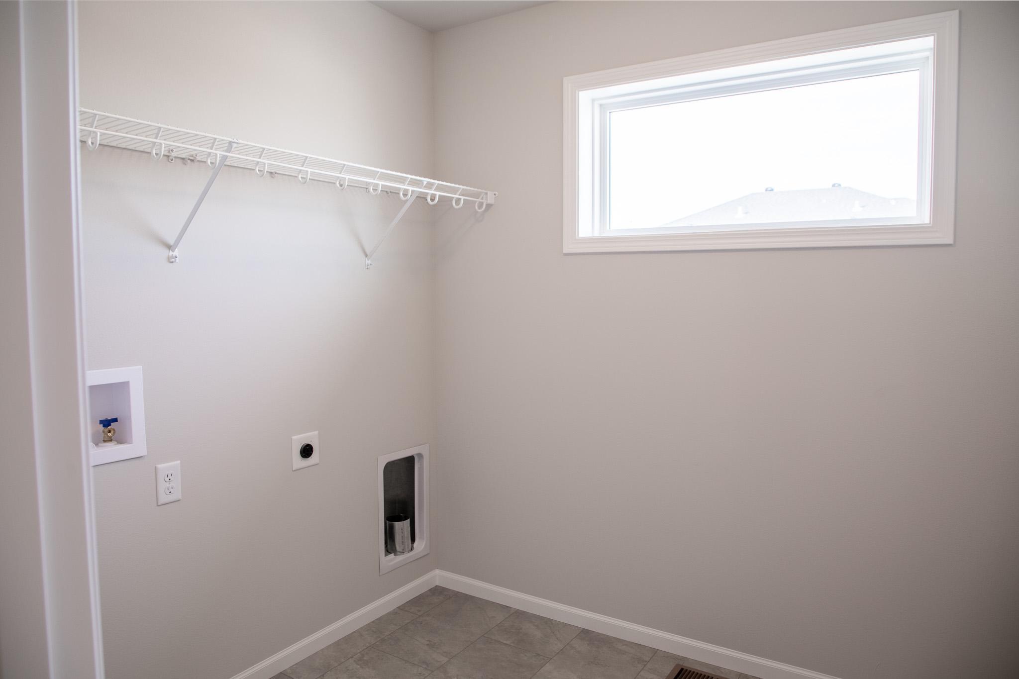 Washer/Dryer Hook-up