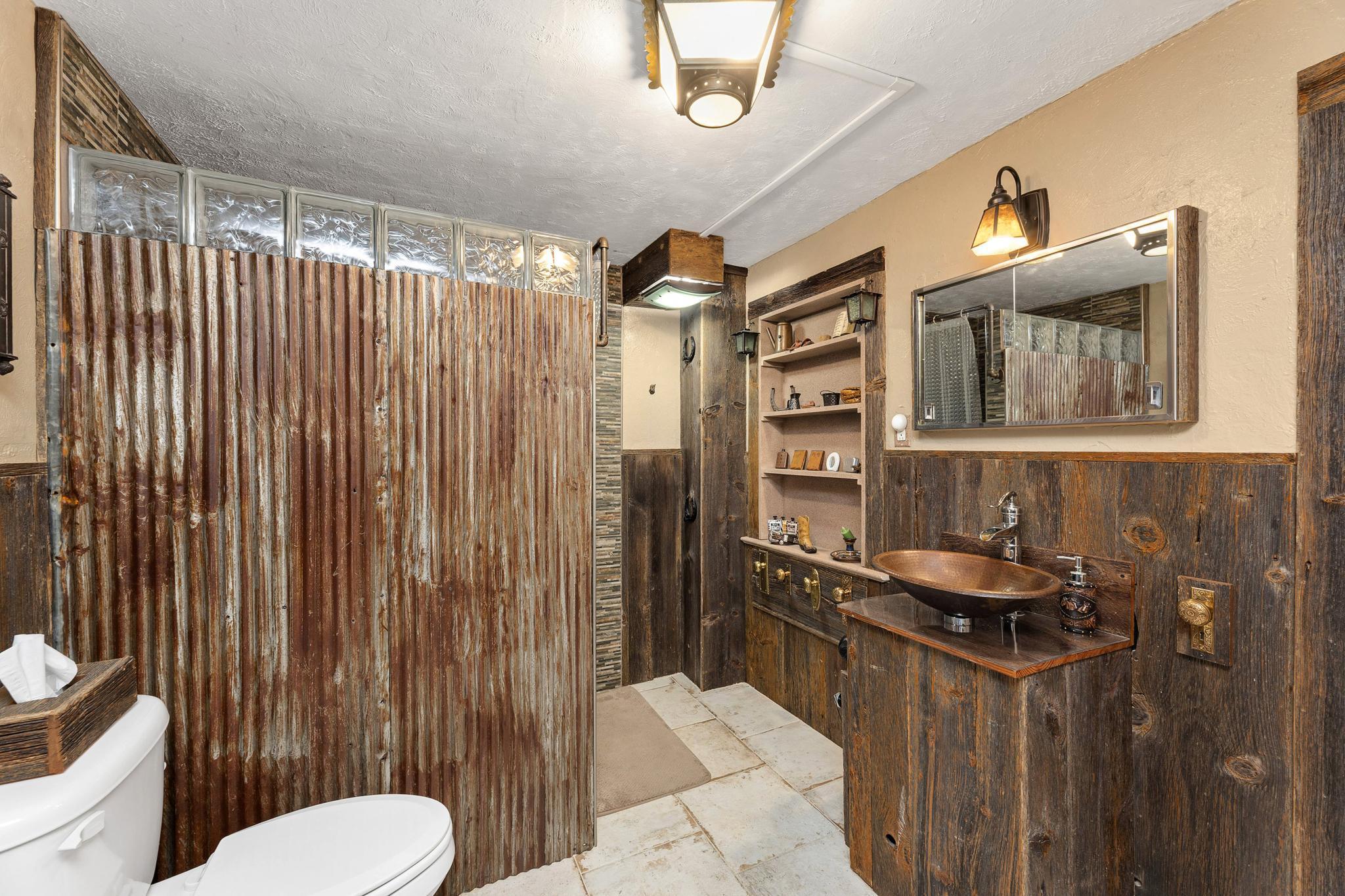 17 BATHROOM ON MAIN.jpg