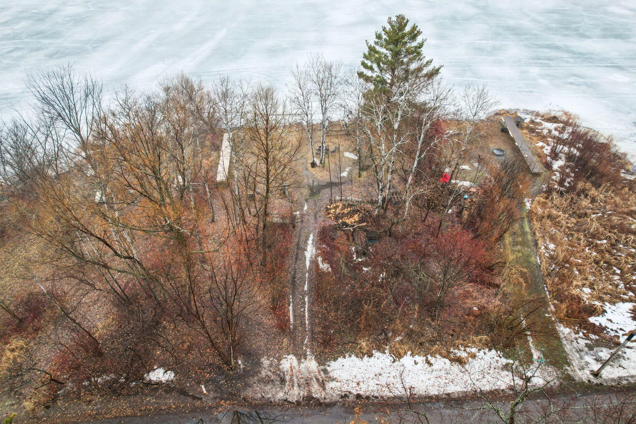 60-web-or-mls-Birch Rd-S0703-058.jpg