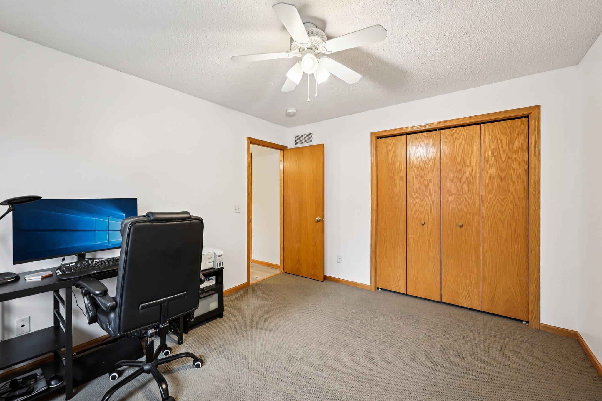 28-web-or-mls-Birch Rd-S0703-028.jpg