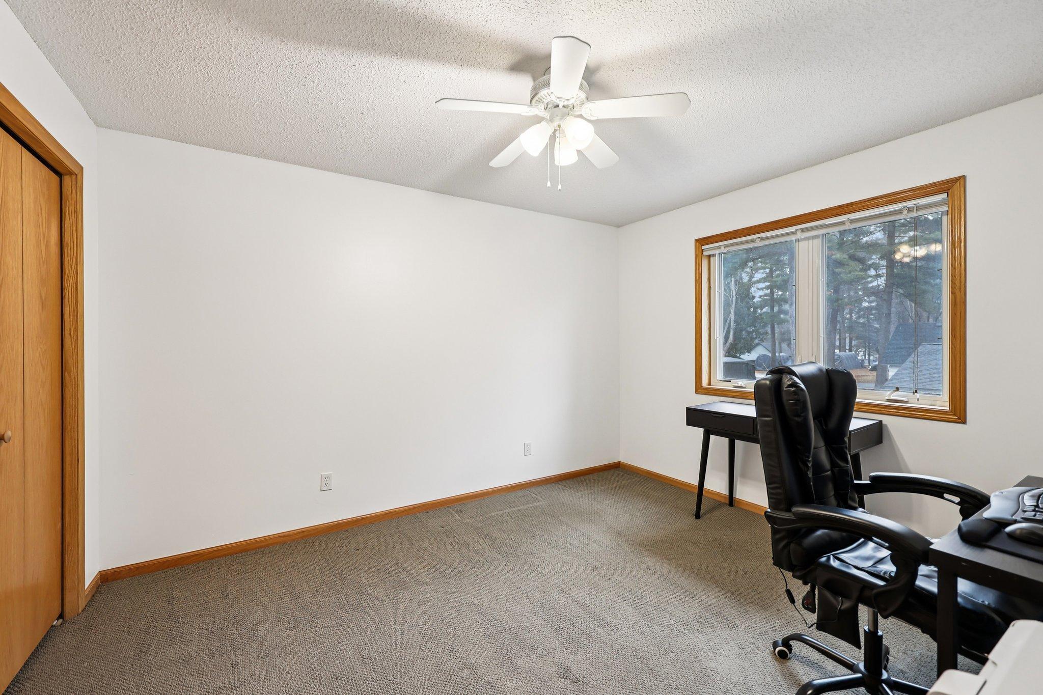 27-web-or-mls-Birch Rd-S0703-027.jpg