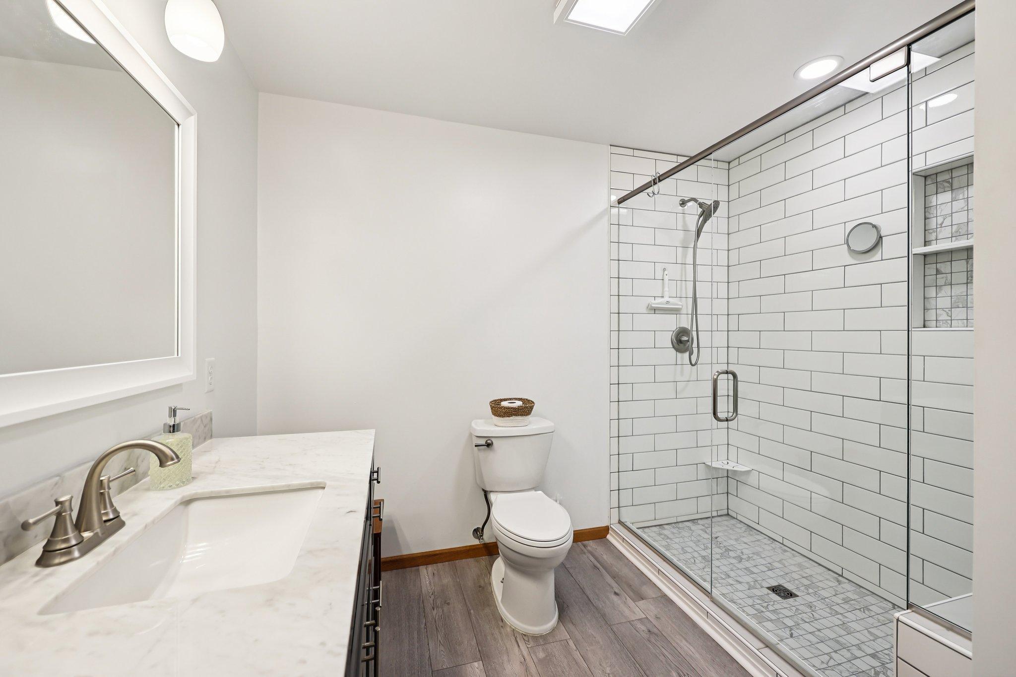 18-web-or-mls-Birch Rd-S0703-018.jpg