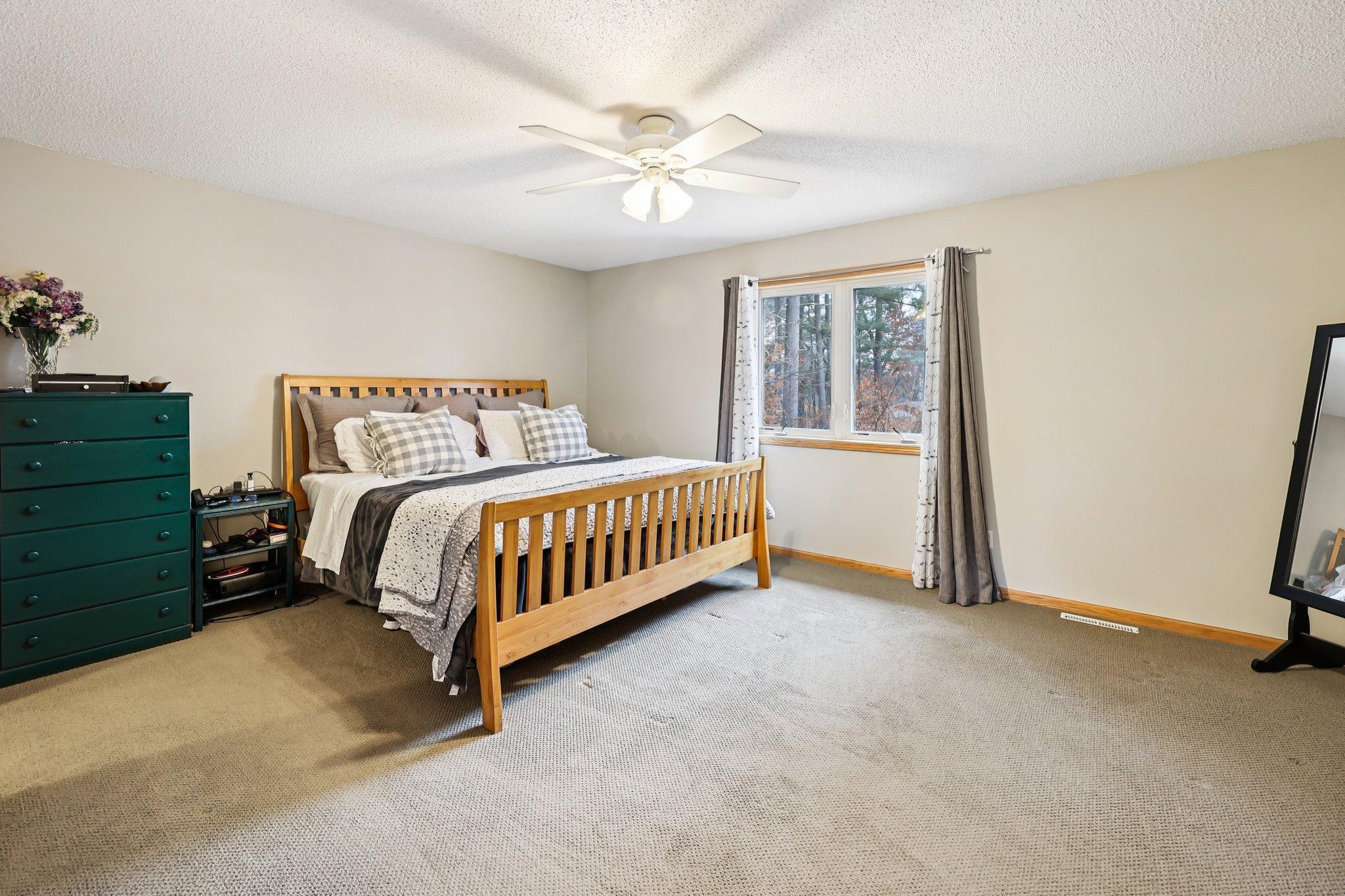 14-web-or-mls-Birch Rd-S0703-014.jpg