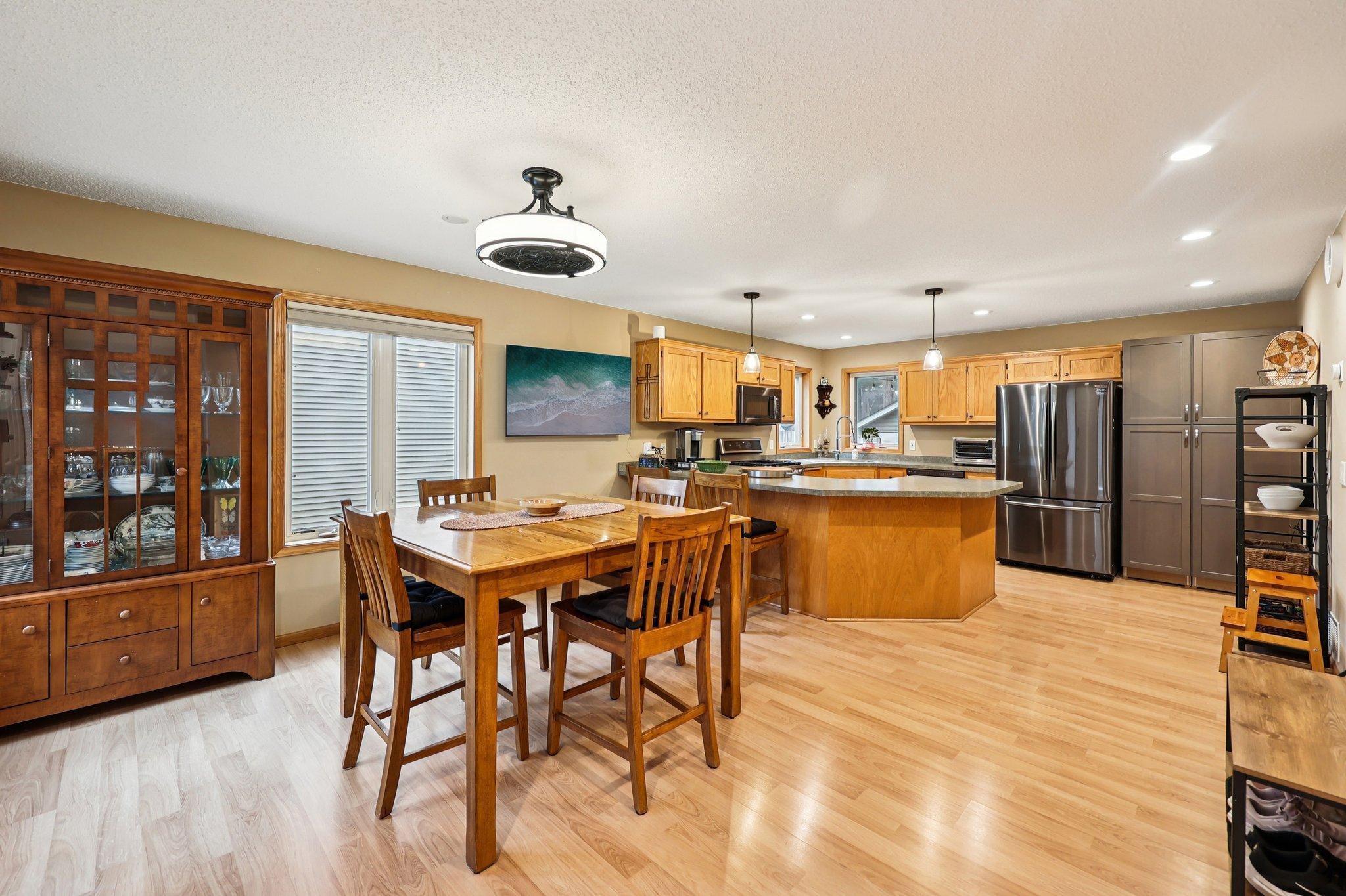 8-web-or-mls-Birch Rd-S0703-008.jpg