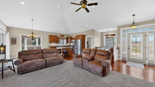 1442 30th Street NW, Austin, MN 55912