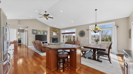 1442 30th Street NW, Austin, MN 55912