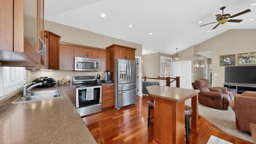 1442 30th Street NW, Austin, MN 55912