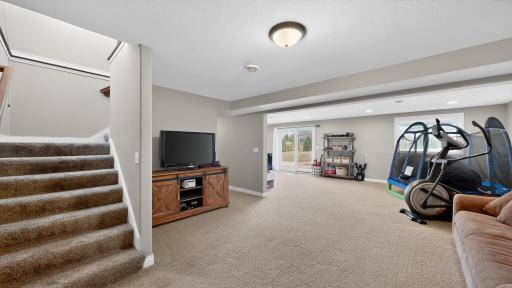 1442 30th Street NW, Austin, MN 55912