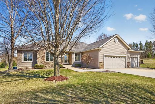 1442 30th Street NW, Austin, MN 55912