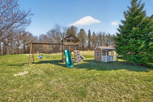 1442 30th Street NW, Austin, MN 55912