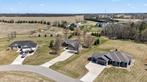 1442 30th Street NW, Austin, MN 55912