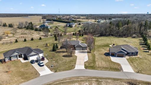 1442 30th Street NW, Austin, MN 55912