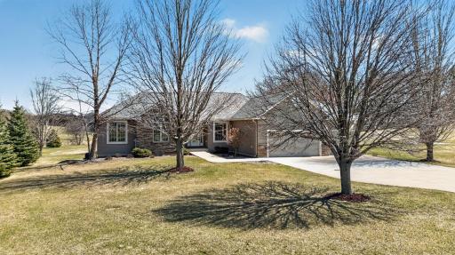 1442 30th Street NW, Austin, MN 55912