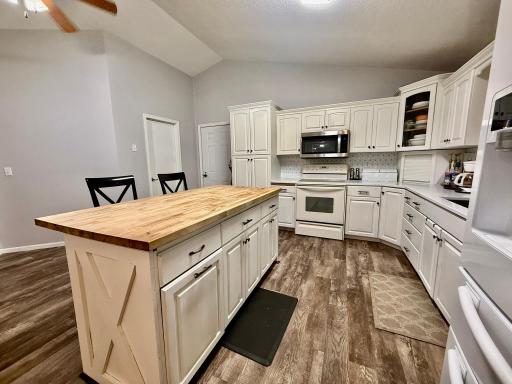3874 Airway Lane NE, Alexandria, MN 56308