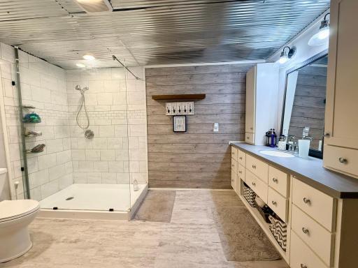 3874 Airway Lane NE, Alexandria, MN 56308