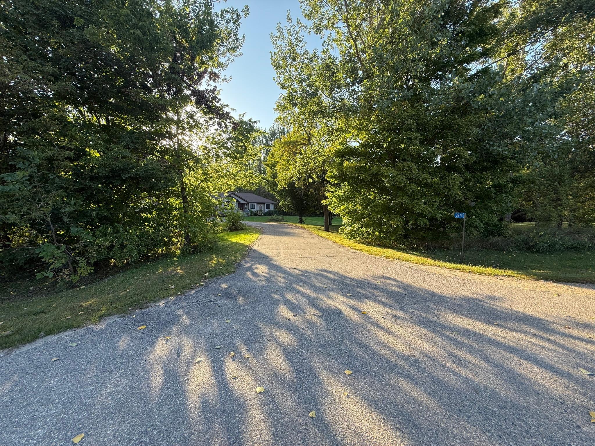 Long private drivewaay