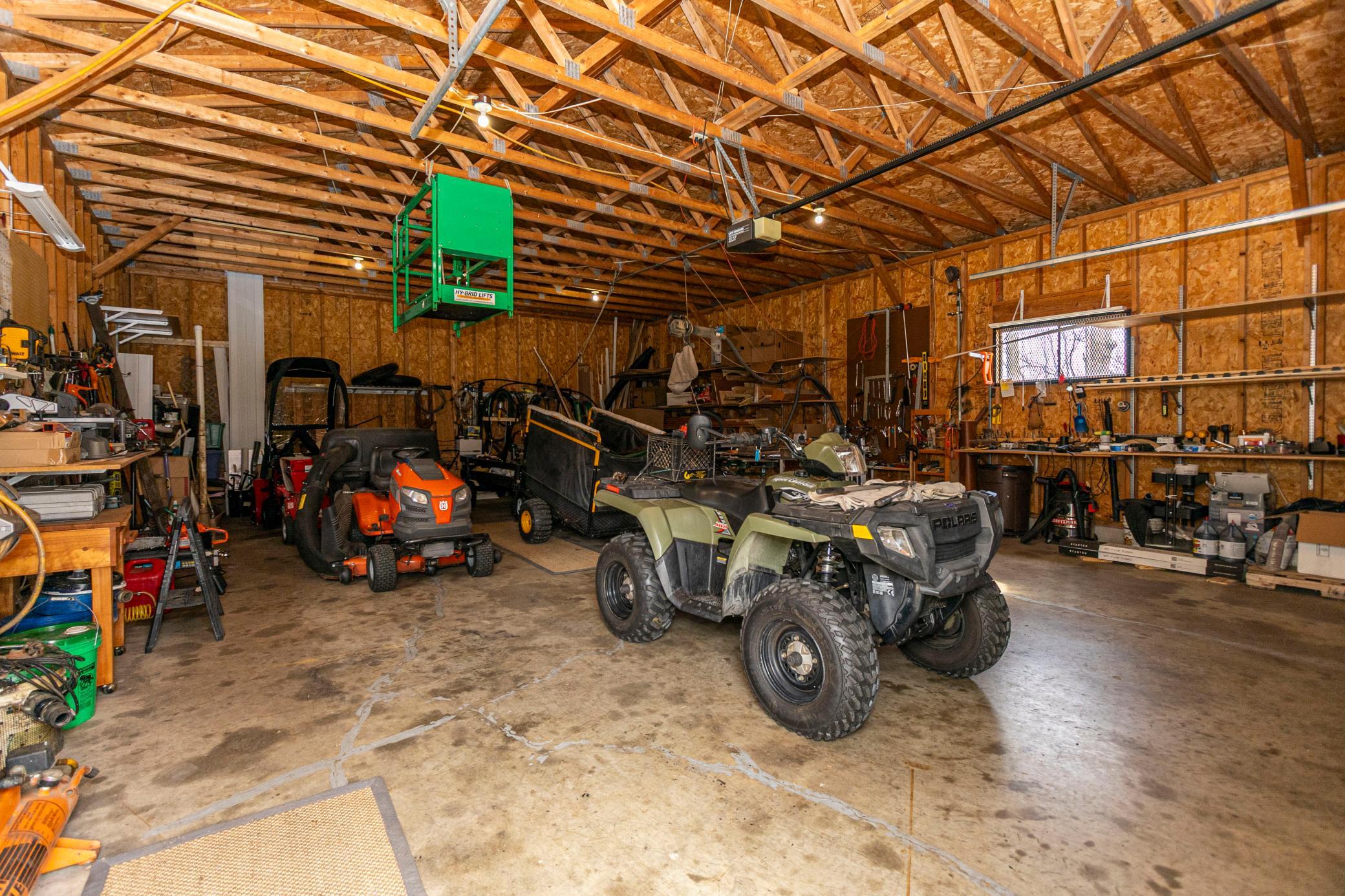 Detached Garage/Storage