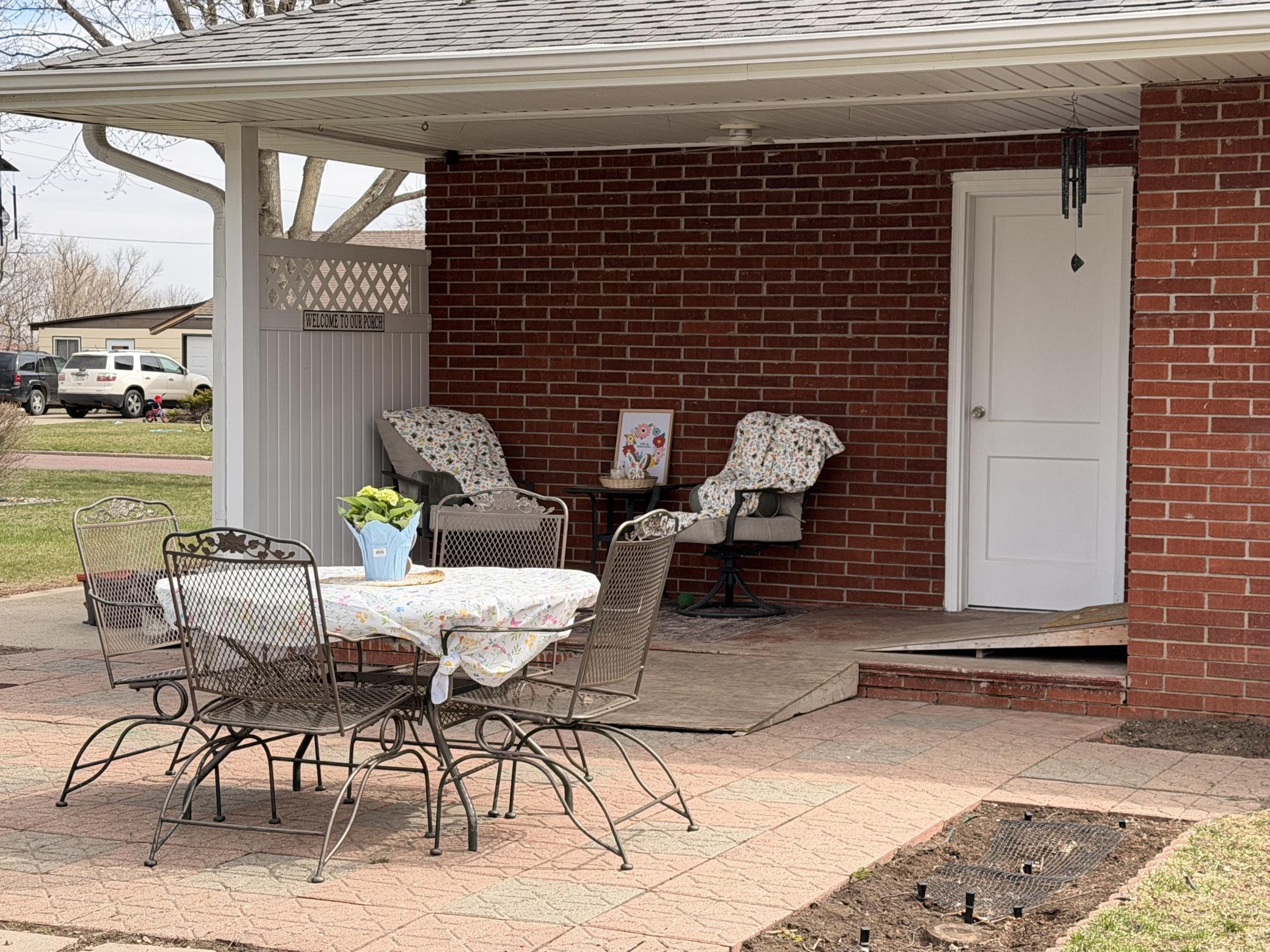 Patio and Porch b.jpg