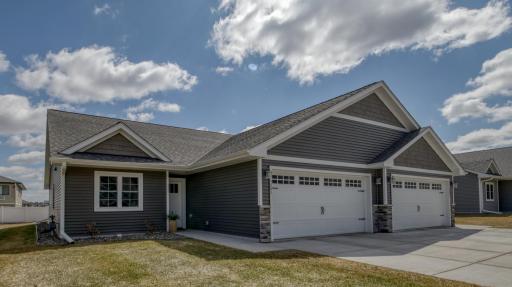 Photo for 4881 Field Crest Lane, Eau Claire, WI 54701 - listing #7053372 4881 Field Crest Lane, Eau Claire, WI 54701