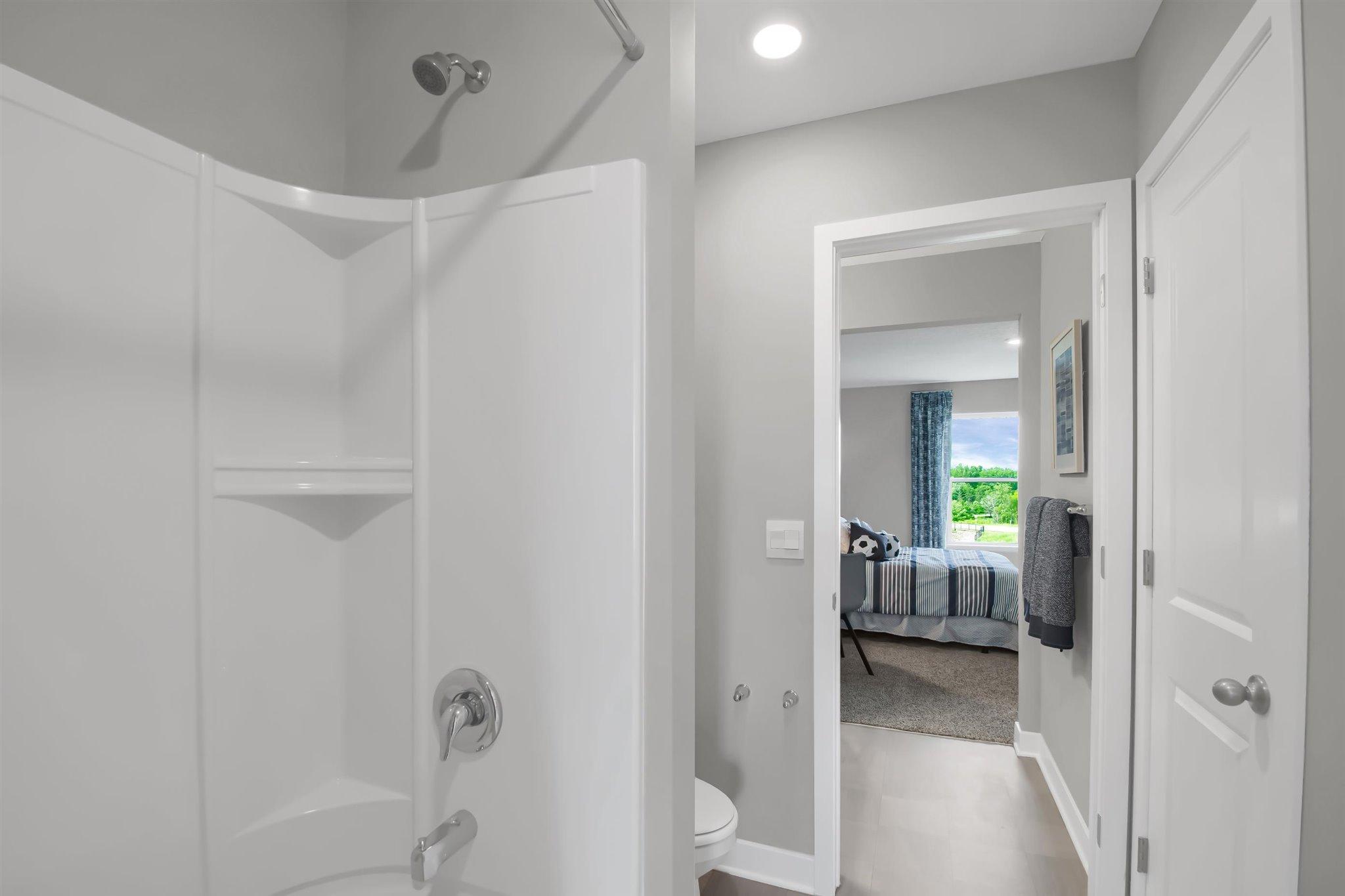 Jack n Jill bathroom is a full bathroom.