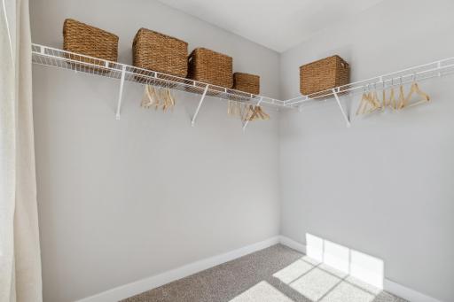 Upper level bedrooms all have a walk in closet..jpg