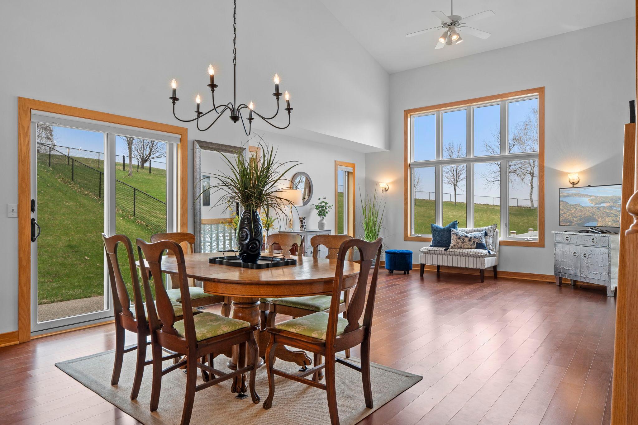 A ton of natural light with vaulted ceilings!