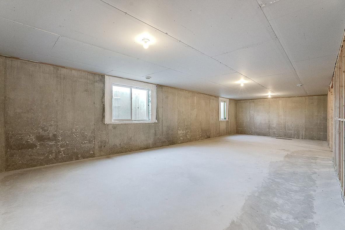 Adams floorplan shown. Actual home is under construction so colors will vary.