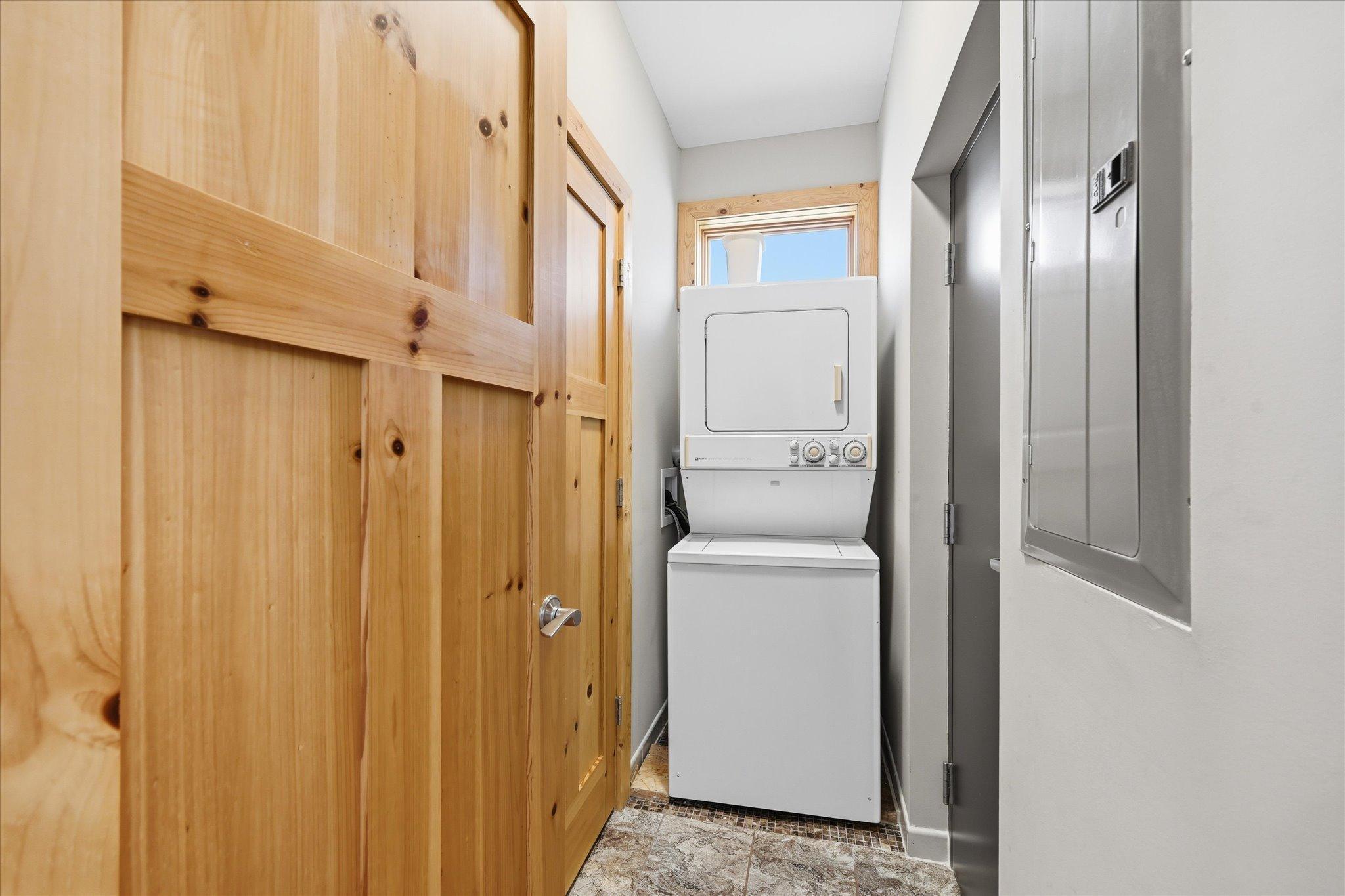 Washer/dryer off Primary bedroom