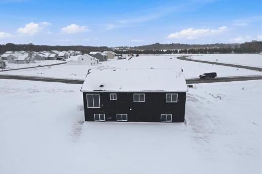 42-web-or-mls-15185 Laurel St Exteriors-11.jpg