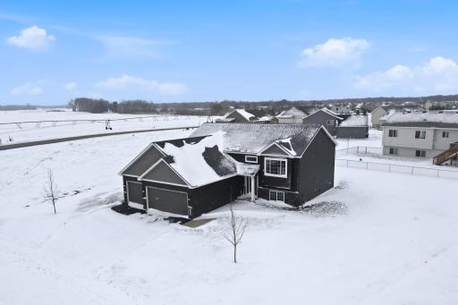 40-web-or-mls-15185 Laurel St Exteriors-9.jpg