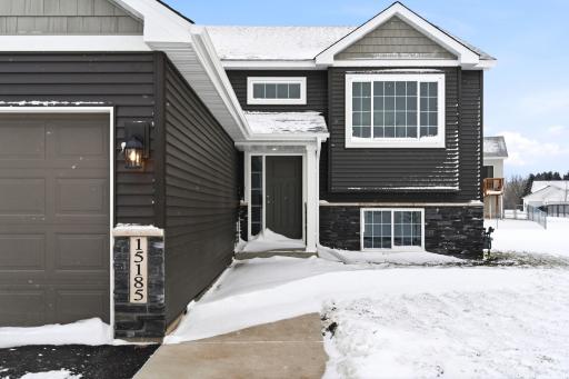 34-web-or-mls-15185 Laurel St Exteriors-3.jpg