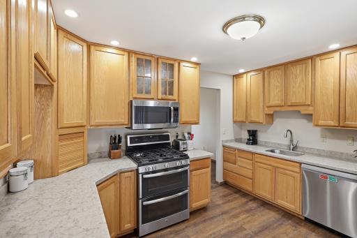 Plenty of cabinets and counterspace so everything actually has a place