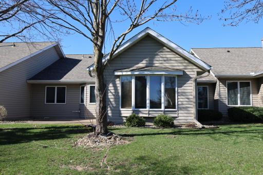 611 Cherrywood Court, Red Wing, MN 55066