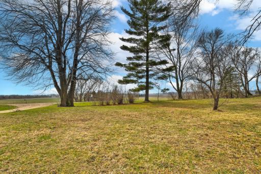 Wide open skies, fresh air, room to roam, and the kind of peaceful quiet that's all your own.