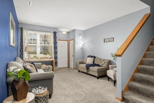 1572 Countryside Drive, Shakopee, MN 55379
