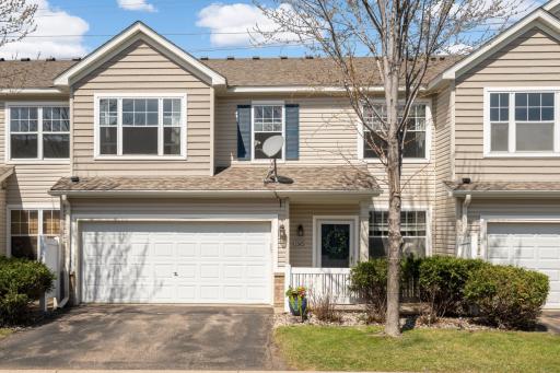 1572 Countryside Drive, Shakopee, MN 55379