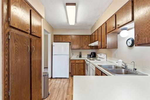 8361 W 100th Street, Minneapolis, MN 55438