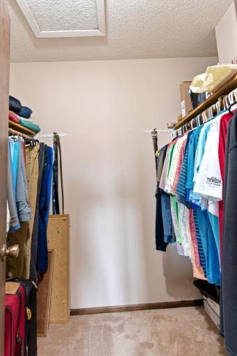 8361 W 100th Street, Minneapolis, MN 55438