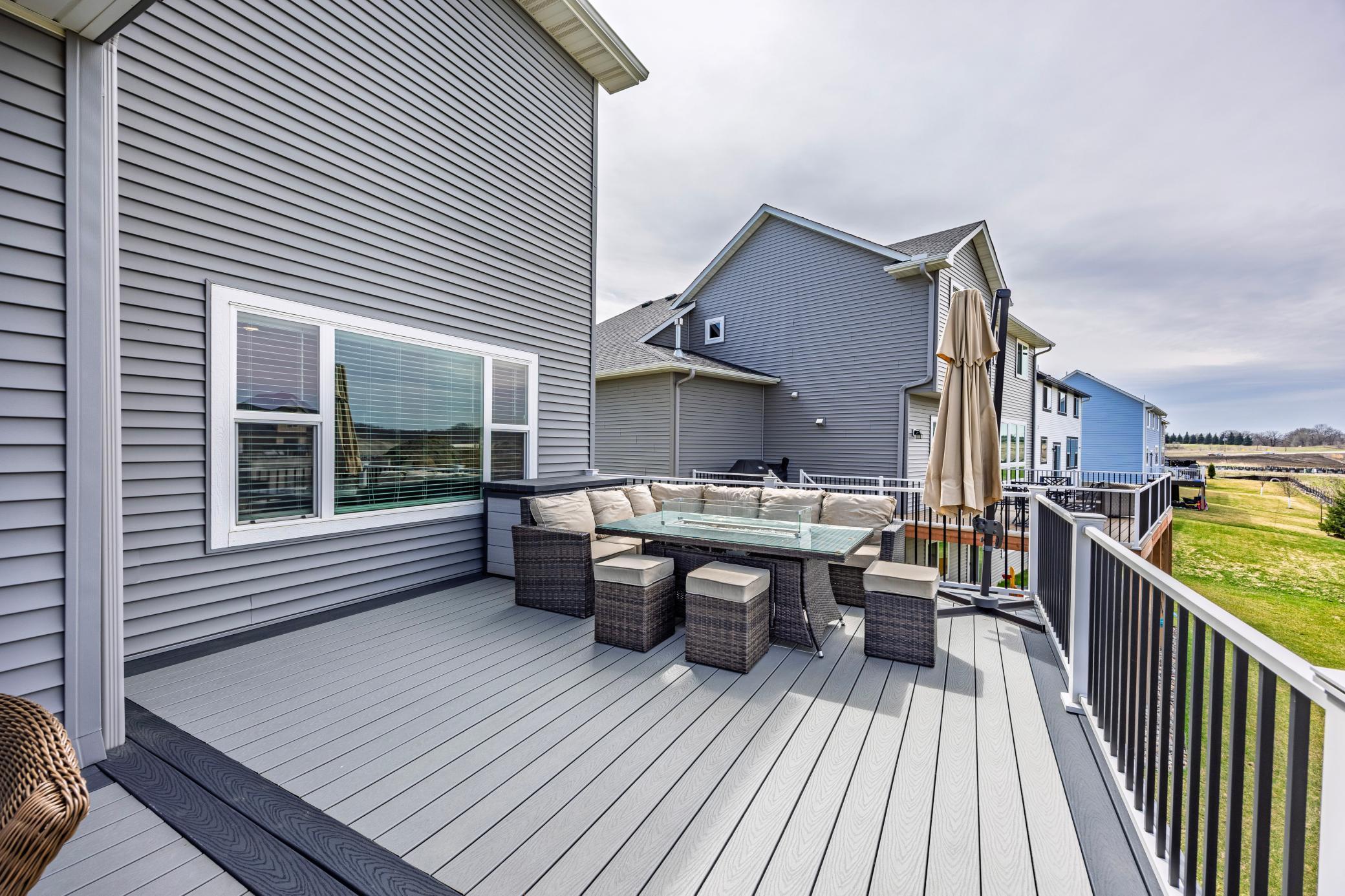 Great for relaxing evenings and entertaining.