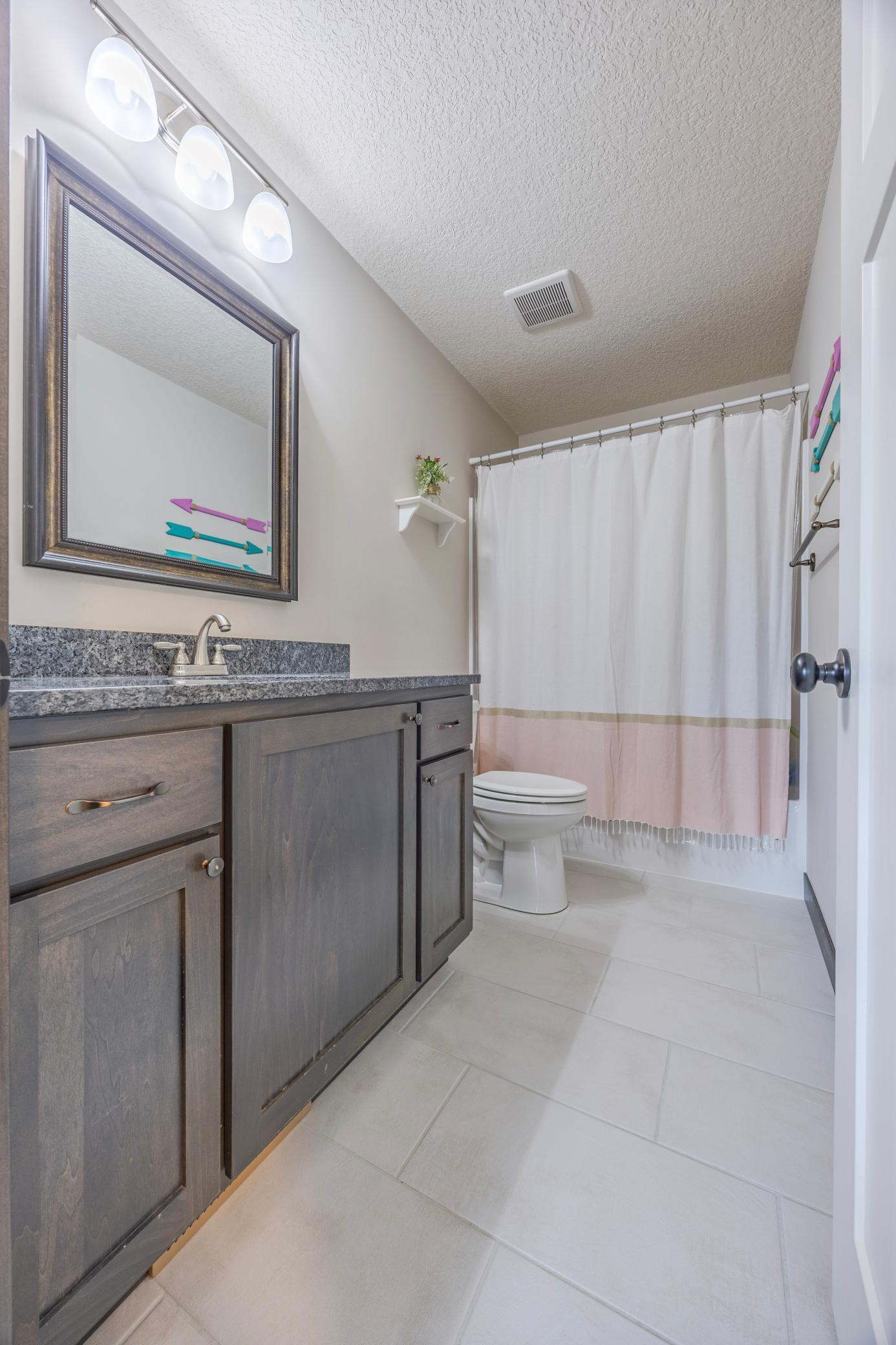 Upper level bathroom.